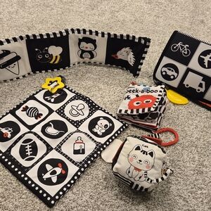 Black and White Baby Sensory Toys Set